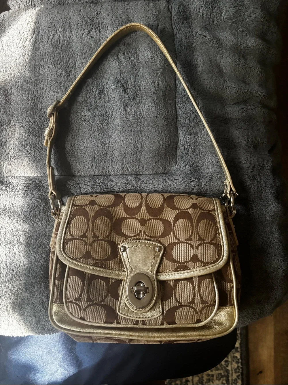 Vintage Coach Signature Penny Flap bag